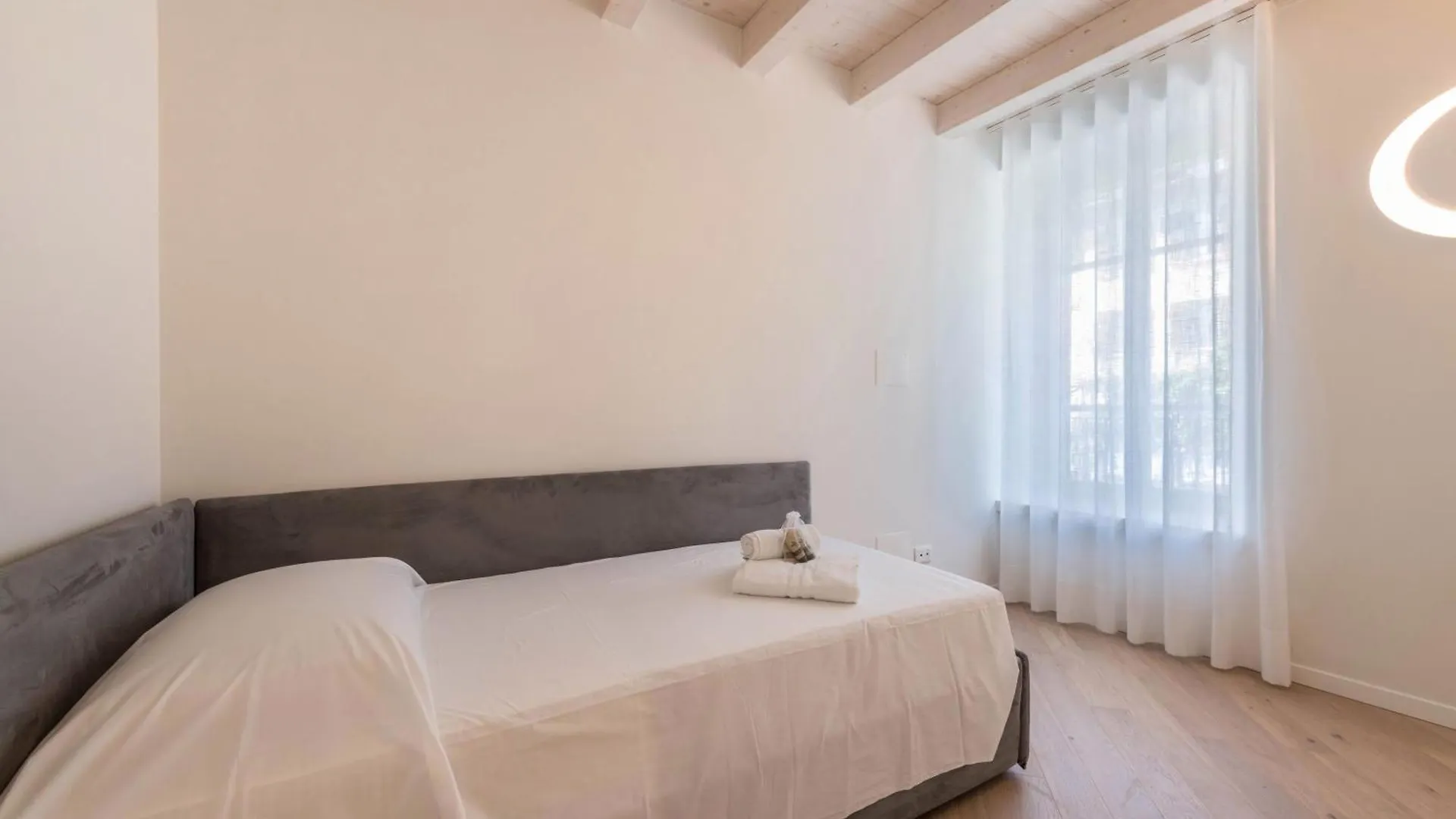 Aa Imbarcadero Apartments Salò
