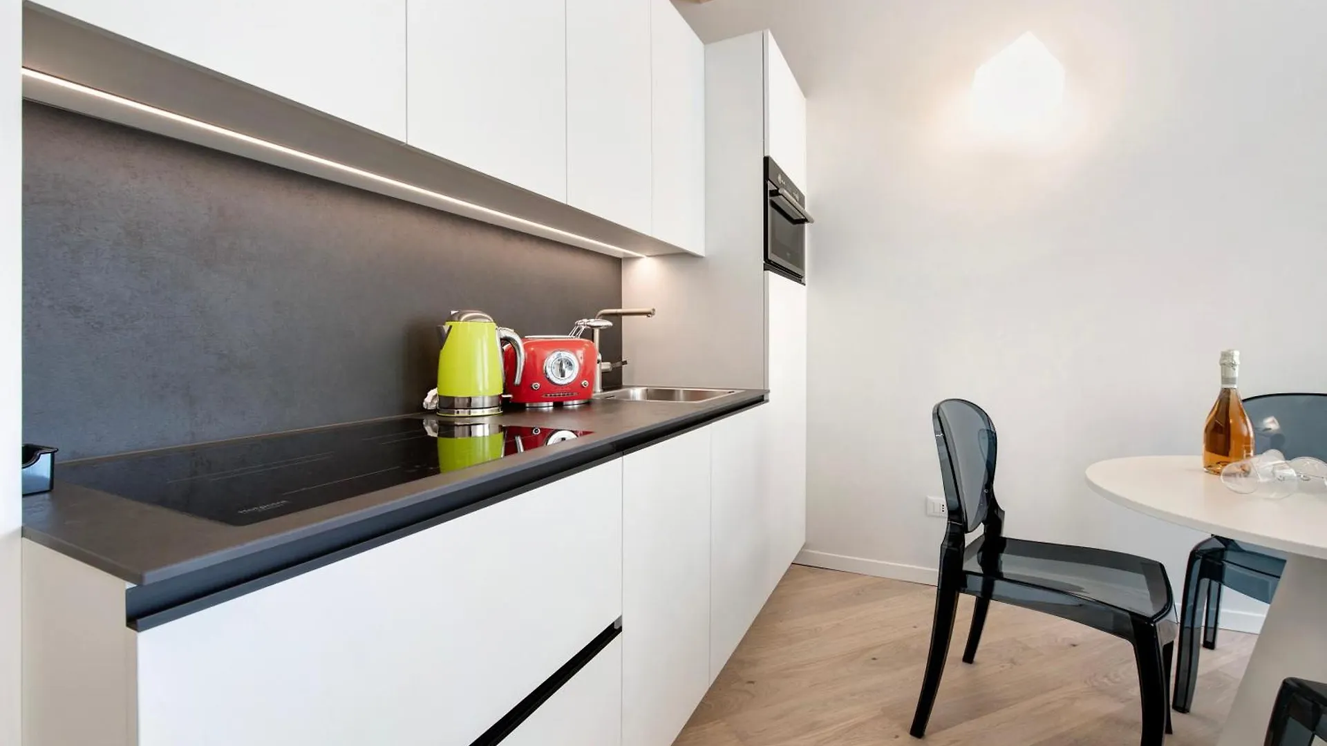 Aa Imbarcadero Apartments Salò İtalya