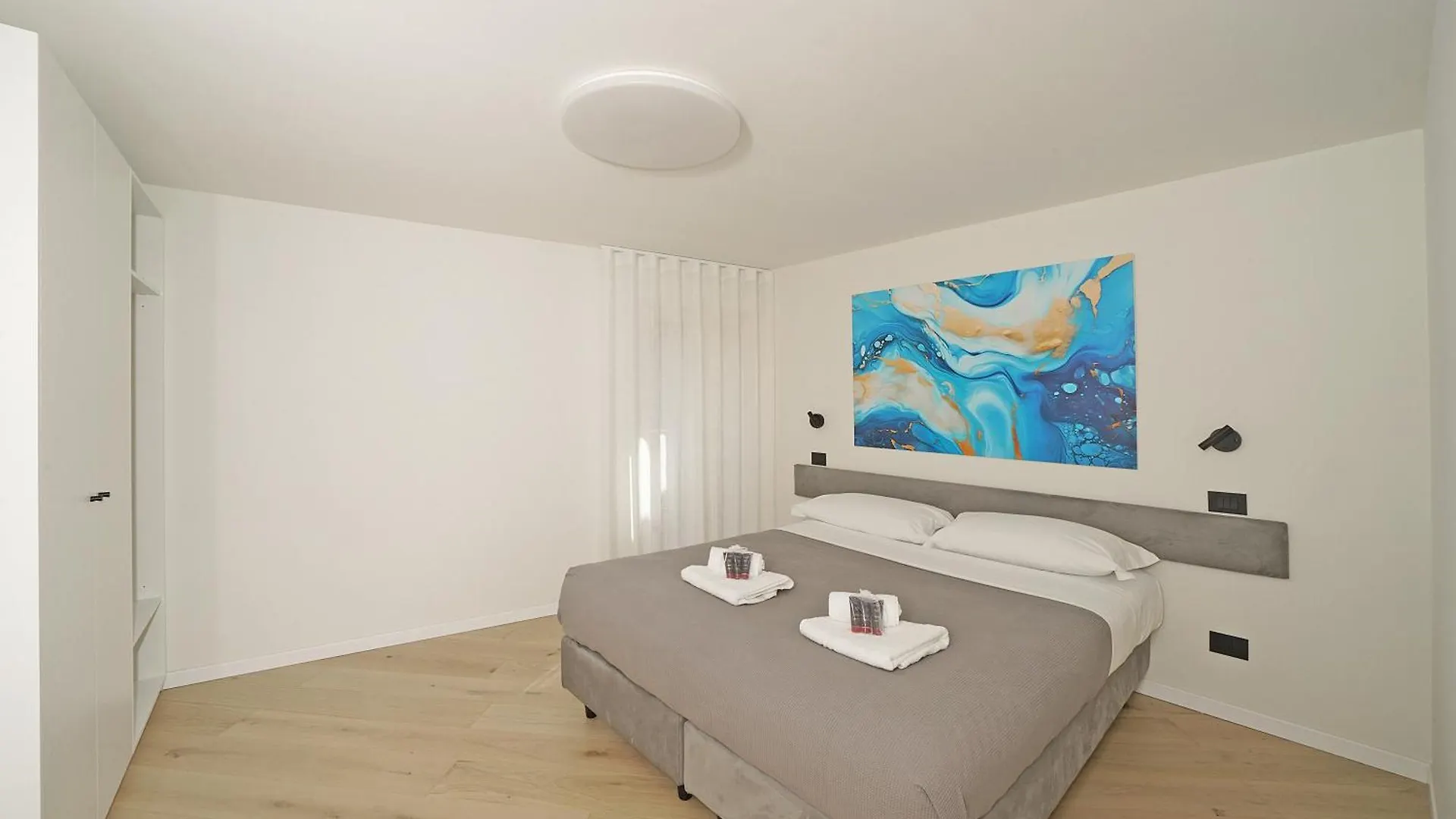 Aa Imbarcadero Apartments Salò