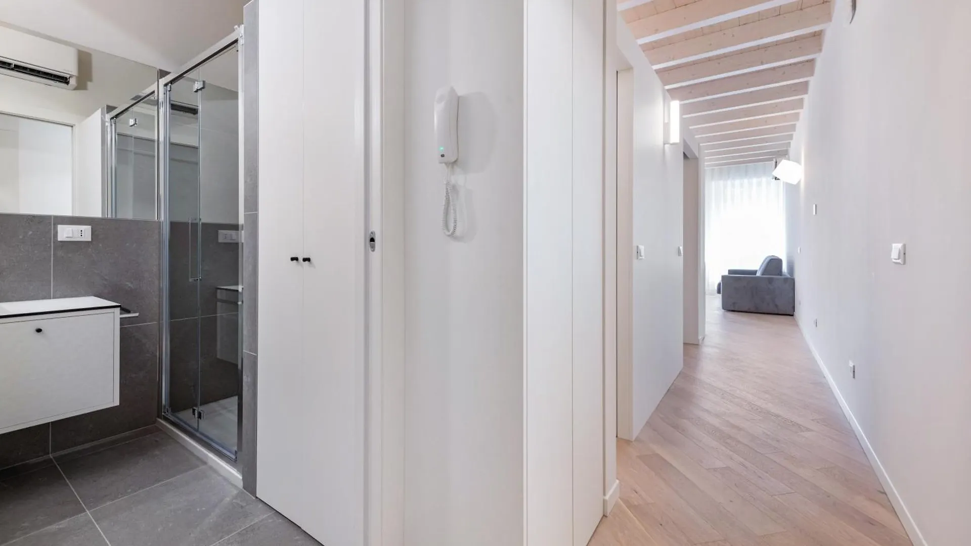 Aa Imbarcadero Apartments Salo 0*,